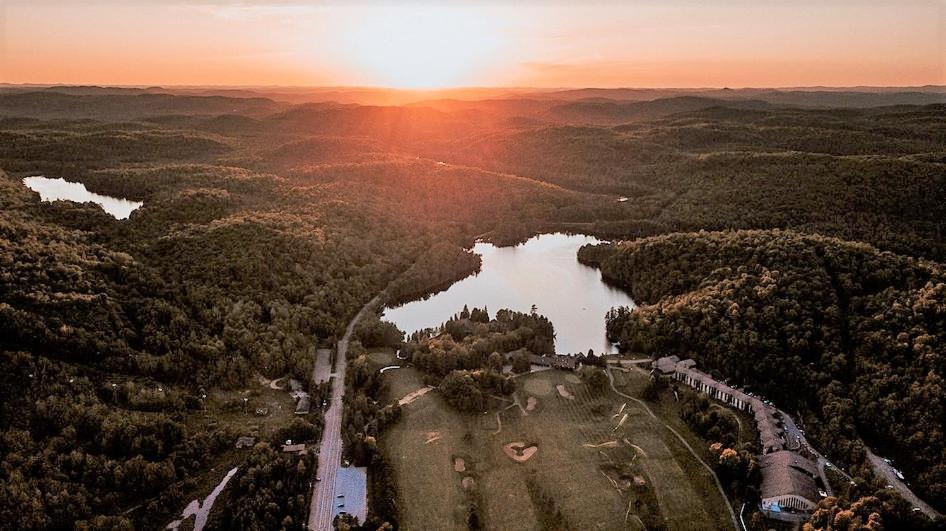 Hotel Et Centre De Villegiature Lac Carling Grenville-Sur-La-Rouge エクステリア 写真